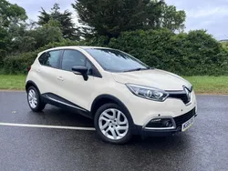 Cream Used 2016 Renault Captur Dynamique SUV | £7,995 (Fair price)