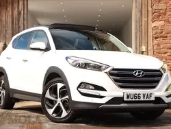 White Used 2016 Hyundai Tucson Premium SE SUV | £12,490 (Fair price)