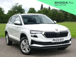 White Used 2025 Skoda Karoq SE Drive SUV | £25,595 (Expensive)