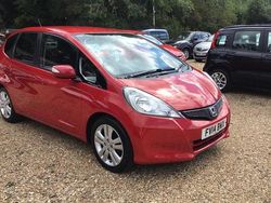 Red Used 2014 Honda Jazz ES Hatchback | £6,495 (Good price)