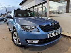 Blue Used 2017 Skoda Octavia SE L Estate | £11,395 (Fair price)