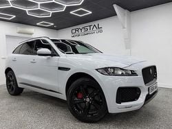 White Used 2016 Jaguar F-Pace S SUV | £18,495 (Fair price)