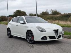 White Used 2011 Alfa Romeo Giulietta Veloce Hatchback | £3,500 (Fair price)
