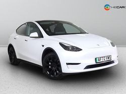 White Used 2022 Tesla Model Y SUV | £25,970 (Fair price)
