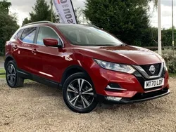 Red Used 2020 Nissan Qashqai N-Connecta SUV | £16,411 (Fair price)