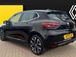 Black Used 2021 Renault Clio V Version S Hatchback | £15,017 (Fair price)