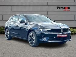 Black Used 2024 Vauxhall Astra Design Edition Hatchback | £16,990 (Super price)