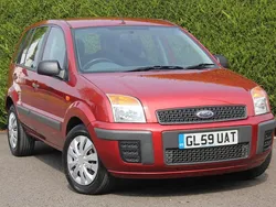 Red Used 2010 Ford Fusion Style Hatchback | £2,995 (Fair price)