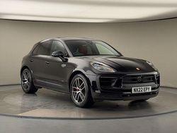 Used 2025 Porsche Macan S SUV | £53,700