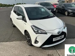 Used 2017 Toyota Yaris Hybrid Design | £9,295 (Fair price)