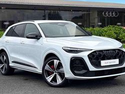 White Used 2025 Audi Q5 Advanced SUV | £53,240 (Expensive)