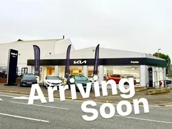 Runway red New 2024 Kia Niro 2 SUV | £24,994 (Good price)