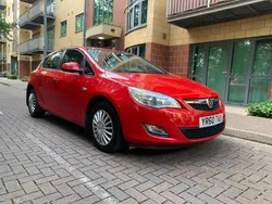 Red Used 2010 Vauxhall Astra Hatchback | £1,995 (Fair price)