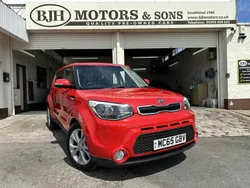 Red Used 2016 Kia Soul 2 SUV | £4,995 (Fair price)