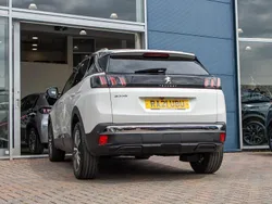 White Used 2021 Peugeot 3008 Allure Premium SUV | £15,655 (Fair price)