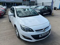 White Used 2013 Vauxhall Astra SRi Hatchback | £8,699 (Expensive)