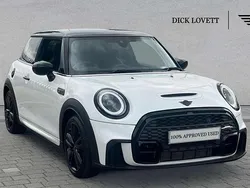 White Used 2024 Mini Cooper S Comfort Hatchback | £23,990 (Fair price)