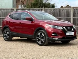 Red Used 2018 Nissan Qashqai N-Connecta SUV | £10,190 (Good price)