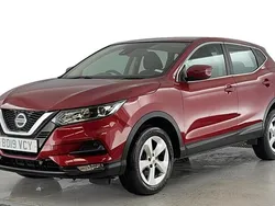 Red Used 2019 Nissan Qashqai Acenta Premium SUV | £11,480 (Good price)