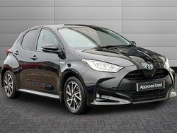 Black Used 2021 Toyota Yaris Hybrid Design Hatchback | £16,595 (Fair price)
