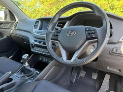 Grey Used 2017 Hyundai Tucson SE SUV | £10,795 (Super price)