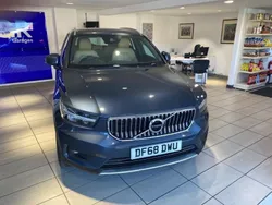 Blue Used 2018 Volvo XC40 Inscription SUV | £19,973 (Good price)