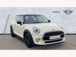 White Used 2018 Mini Cooper Hatch Hatchback | £8,695 (Fair price)