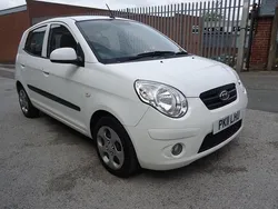 White Used 2011 Kia Picanto 2 Hatchback | £1,995 (Fair price)