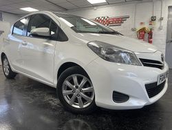 White Used 2014 Toyota Yaris Hatchback | £6,800 (Fair price)