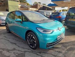 Turquoise Used 2023 VW ID.3 Pro Performance Hatchback | £17,975 (Fair price)