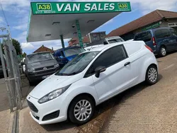 White Used 2014 Ford Fiesta Hatchback | £2,995 (Expensive)