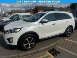 White Used 2015 Kia Sorento 2 SUV | £10,000 (Fair price)