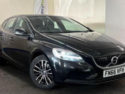 Black Used 2016 Volvo V40 Momentum Hatchback | £5,495 (Fair price)