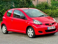 Red Used 2009 Toyota Aygo Hatchback | £2,000 (Fair price)