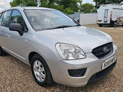Silver Used 2009 Kia Carens 2 MPV | £1,295