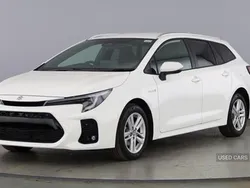 White Used 2025 Suzuki Swace Estate | £22,990 (Expensive)