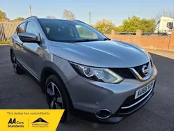 Silver Used 2016 Nissan Qashqai N-Connecta SUV | £8,495 (Fair price)