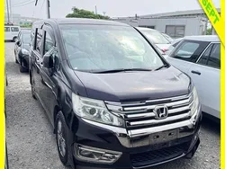 Purple Used 2012 Honda Stepwgn Cool MPV | £11,500 (Fair price)