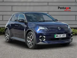 Other Used 2025 Renault R5 Komfort Hatchback | £23,450