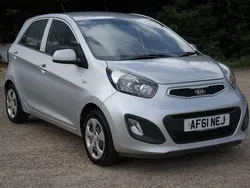 Silver Used 2011 Kia Picanto 2 Hatchback | £2,995 (Fair price)