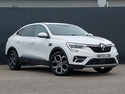 White Used 2022 Renault Arkana Version S SUV | £16,698 (Fair price)
