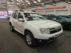 White Used 2014 Dacia Duster Lauréate SUV | £4,250 (Fair price)