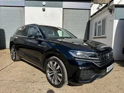 Blue Used 2018 VW Touareg R-line SUV | £25,495 (Expensive)