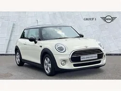 White Used 2018 Mini Cooper Hatch Hatchback | £12,475 (Fair price)