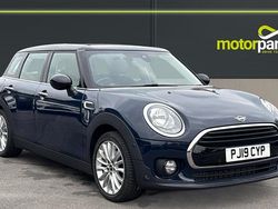Lapis luxury blue gloss Used 2019 Mini Cooper Clubman Comfort Estate | £14,250 (Good price)