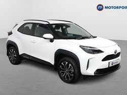 White Used 2022 Toyota Yaris Hybrid Design Estate | £18,899 (Good price)