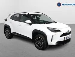 White Used 2022 Toyota Yaris Hybrid Design Estate | £19,299 (Good price)