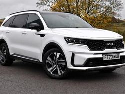 White Used 2024 Kia Sorento SUV | £39,664