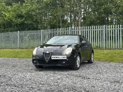 Black Used 2012 Alfa Romeo Giulietta Lusso Hatchback | £2,500 (Fair price)