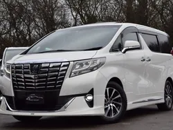 Pearlescent cream Used 2015 Toyota Alphard Executive MPV | £29,995